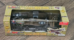Ultimate Soldier P-51B/C Mustang David L. "TEX" Hill Bull Frog 1:32 - Picture 1 of 3