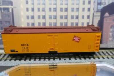 BLUEPRINT HO #1213 MILW URTX 7048 40' REEFER W/KADEE TRUCKS & CPLRS PLEASE READ! - Image 1 of 4