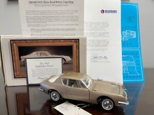 FRANKLIN MINT 1963 STUDEBAKER AVANTI - MINT CONDITION WITH BOX AND PAPERWORK