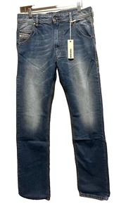 NWT DIESEL MENS KROOLEY REGULAR SLIM-CARROT JEANS NEW SIZE 30/32 - Picture 1 of 6