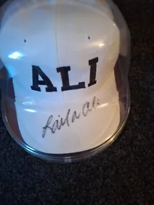 LAILA ALI SIGNED ALI HUT BOXEN HANDSIGNIERT INKLUSIVE ACRYL ETUI PERSÖNLICH - Bild 1 von 1