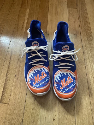 New York Mets FOCO Running Shoes - Men’s Size 9 Cover