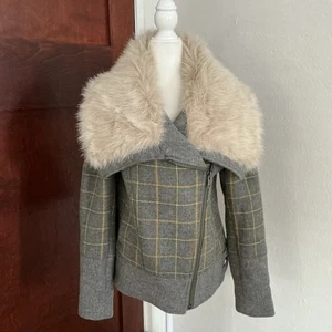 Chaqueta de moto Banana Republic para mujer Abrigo a cuadros de lana de piel sintética gris mediano $298 - Imagen 1 de 12