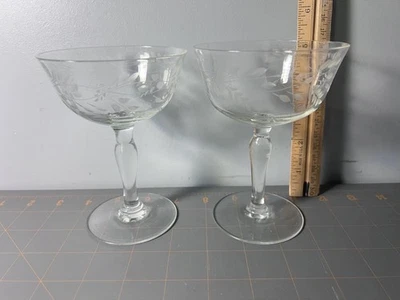 Set of 2 Stemmed Liqueur Champagne Glasses 5" Vtg Floral Leaves Etched Glass - Image 1 of 4