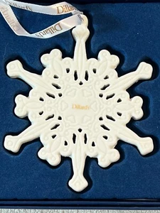 Weihnachtsschmuck Dillards Porzellan Schneeflocke 4 1/4" hoch EX8294 - Bild 1 von 6