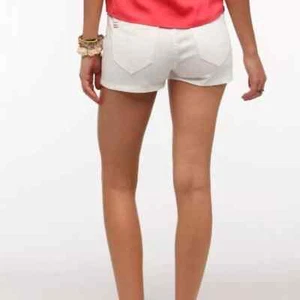 Pantalones Cortos Vaqueros BDG 10" Tiro Alto Erin Blanco Denim 28W - Imagen 1 de 8