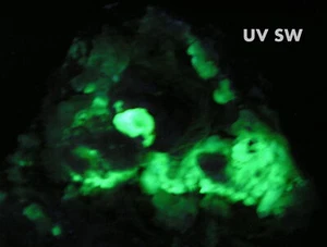 GRANDE GEODE QUARZO con IALITE - 11 cm - Fluorescente - CHIHUAHUA, MESSICO 22828 - Foto 1 di 8