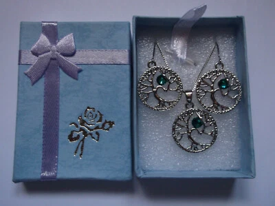 TOTALMENTE>NUEVO>JUEGO DE PENDIENTES Y COLGANTE PIEDRA COLOR CÍRCULO ÁRBOL DE LA VIDA PLATEADO Foto 1 de 4