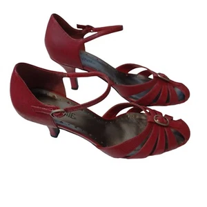 Vintage Connie rote Leder Pumps mit Cutouts, gemarkt Größe 7M - Bild 1 von 8