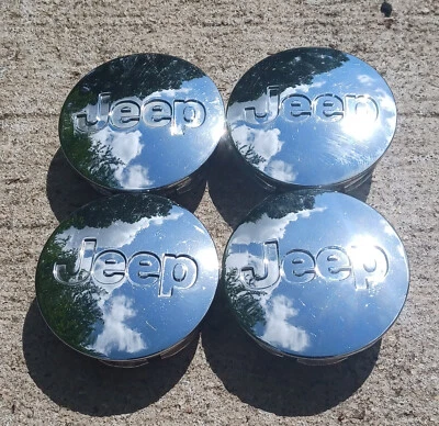 Jeep Grand Cherokee Compass Juego de 4 tapas centrales cromadas 2006-2017, p/n 52090401AB Foto 1 de 3