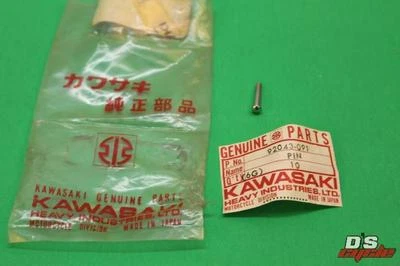 Pino tampa tanque NOS Kawasaki 1973-75 Kawasaki Z1 92043-091 - Imagem 1 de 4