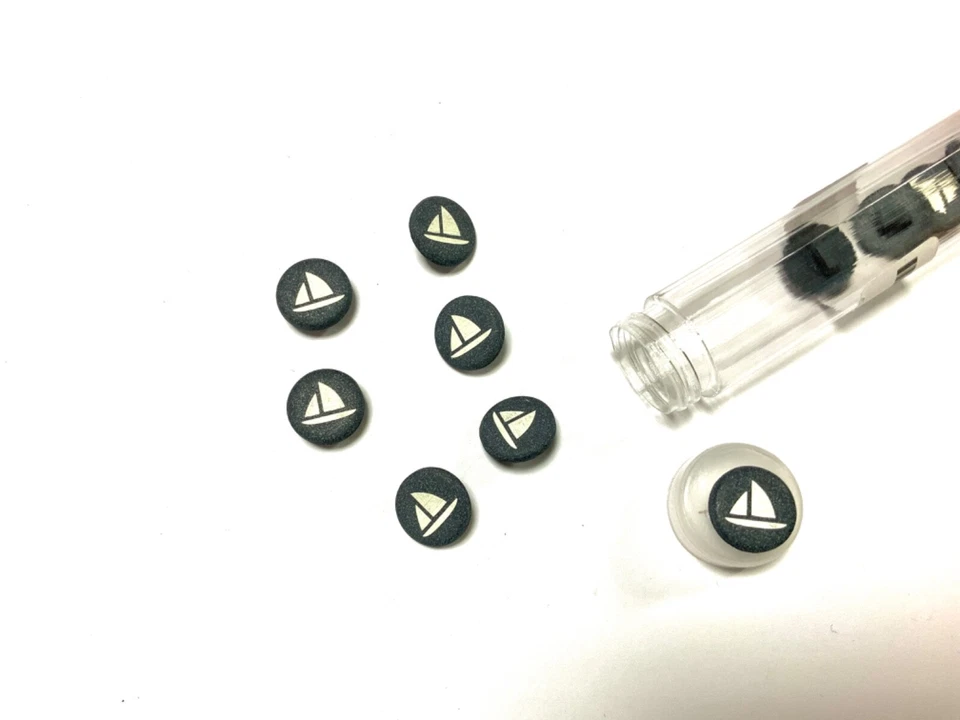 bouton enfant marin imprimé voilier 15 millimètres - Photo 1/1