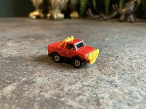 💥Micro Machines Datsun Pick Up Truck 1987 Off Road Red - Picture 1 of 9