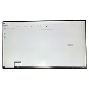 31,5" Dell UltraSharp U3219Q 4K LED HDMI DP USB-C (Streifen rechts) mit Fuß - Afbeelding 1 van 1