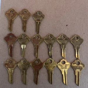 Curtis Brand EL-8 key blank EL8 - 15 Keys - Picture 1 of 2