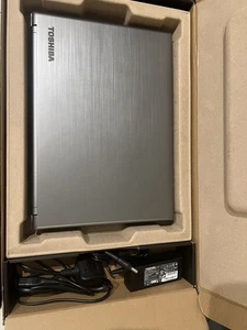 Toshiba Intel i5 2.5GHz 16GB RAM 256GB SSD 14.4” Screen Laptop Windows 10 Pro - Picture 1 of 9