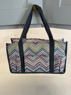 Bolso de hombro Thirty One organizador utilitario 31 regalo en ponche Cheveron 14x8x6 Foto 1 de 4