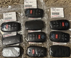 10 OEM Toyota Transmitter Smart Key - Picture 1 of 2