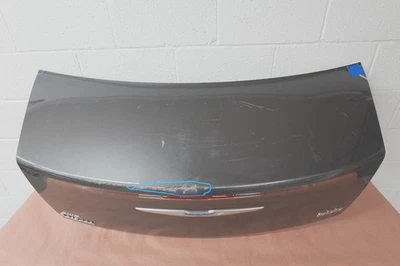 2011-2023 CHRYSLER 300 REAR TRUNK LID (OEM) COMPLETE W/REAR CAMERA Foto 1 de 4