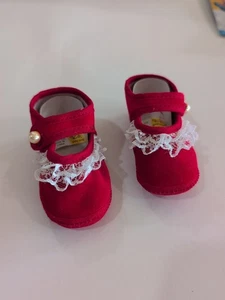 Kleinkind rote Samt Schuhe mit weißer Spitze Made in China Gold Bug - Bild 1 von 5