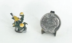 Signed Olszewski Miniature Goebel Wildlife Series American Gold Finch 3/4" Tall - Picture 1 of 7