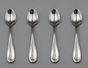Oneida Stainless VOSS (GLOSSY) Teaspoons - Set of Four New - Picture 1 of 4