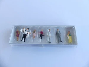 PREISER HO 1:87 / 10790 FIGUREN BRÄUTE UND GÄSTE - Bild 1 von 2
