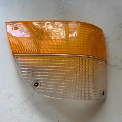 SAAB 900 INDICADOR DE CANTO LENTE DE SETA RARA COM LINHA BRANCA MÃO DIREITA - Imagem 1 de 2