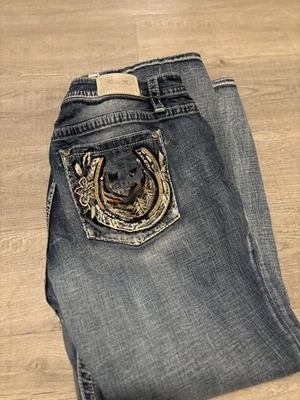 Miss Me Jeans Talla 36 Mountain Back Bolsillos Y2K Millennial Rocker Horse Zapato Foto 1 de 4