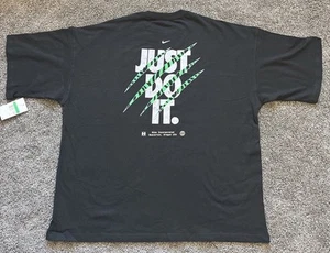 NIKE Logo Tee Shirt Black Oversized Men's Size XL Green Print FB9817-010 - Picture 1 of 6
