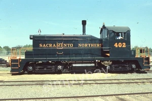 2 diapositivas de fotos Sacramento Northern SW1 #402, CA 1985 - Imagen 1 de 4