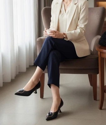 DECOLLETE NERO GOLD&GOLD GD326 SCARPE DONNA CON TACCO MEDIO  INVERNO 2025 2026 - Immagine 1 di 4