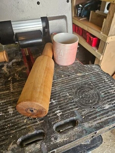 Mallett - Carpenters Oak, New, Handmade Med Weight - Picture 1 of 3