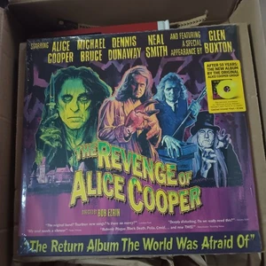 Alice Cooper - The Revenge of Alice Cooper 2LP(Yellow vinyl) SEALED - Picture 1 of 3