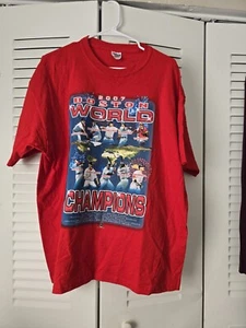 Neu Boston Red Sox T-Shirt 2007 World Series Champions, Ortiz & Spieler, Größe XL - Bild 1 von 3