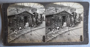 ESKIMO & DOG TEAM Klondike Miner's Cabin ~ Vintage Photo STEREOVIEW CARD - Picture 1 of 4
