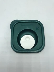 Tupperware Vented Replacement Lid #4895A Green w/ White Square 4" - Picture 1 of 12