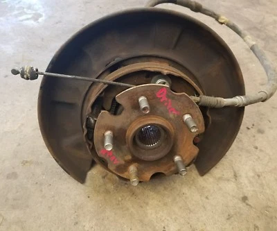 Buje trasero del lado del conductor Toyota Supra MK3 1986,5-92  Foto 1 de 4