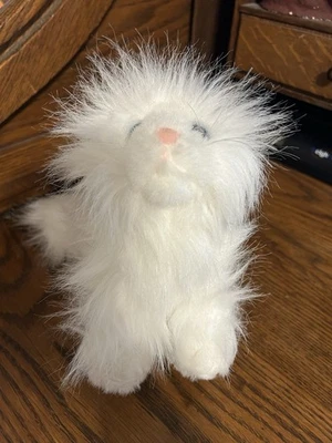 WEBKINZ GANZ PERSIAN THE PLUSH FLUFFY WHITE CAT WITH FREE SHIPPING - Image 1 of 4