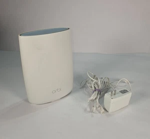 Netgear Orbi RBR50 satélite hogar malla WiFi tribanda router incluye cable de alimentación - Imagen 1 de 8