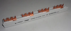 Hager Phasenschiene  KDN363A 3 polig mit Gabelanschluss 10mm² 63A 12 Module - Bild 1 von 1