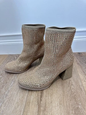 Bota de tornozelo feminina Mia Piana ouro strass malha tamanho 9 - Imagem 1 de 4