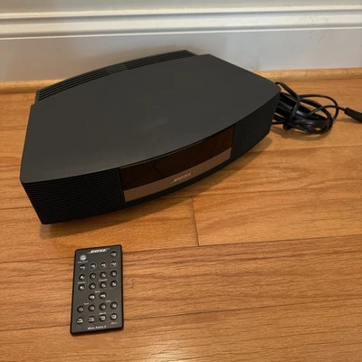 Radio Reloj Despertador Bose Wave II AM/FM Radio AWR1B2 Negro Original con Control Remoto Foto 1 de 4