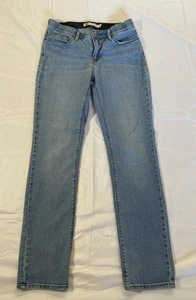 Levi's 525 Jeans Womens Perfect Waist Straight Leg Medium Wash Cowgirl Size 6 - Picture 1 of 12
