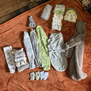 Winter Baby Unisex 0-3 Months Clothing Lot Swaddle Sleep Sack Outfit Burt’s Bees - Picture 1 of 11
