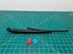 18-23 VOLKSWAGEN ATLAS REAR TAILGATE LIFTGATE WIPER ARM W/ BLADE OEM - Picture 1 of 4