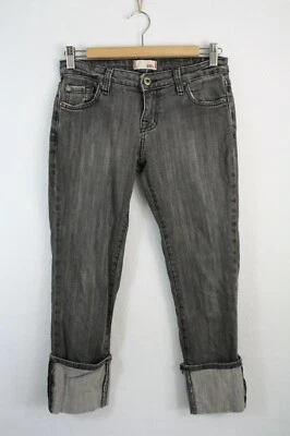 Pantalones de mezclilla BDG Urban Outfitters 27 negros con puños desgastados cortos capri Foto 1 de 3