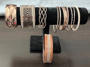 Pink metal bracelets lot - Picture 1 of 11