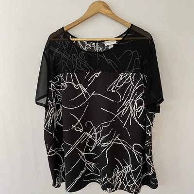 AVA VIV 女式 4X 码黑白抽象设计短袖衬衫 — 第 1/4 张图片