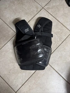 K1 Racegear Sz XXL Carbon Fiber Rib Protector Vest Riding Gear - Picture 1 of 8
